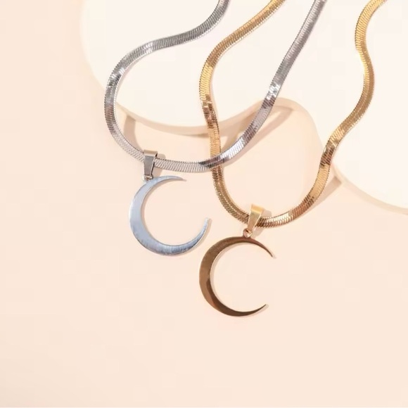 Stainless Steel Curved Crescent Moon Pendant Necklace 17.5” - Picture 6 of 6